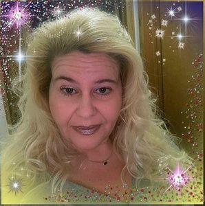 Meet your Posher, Debra